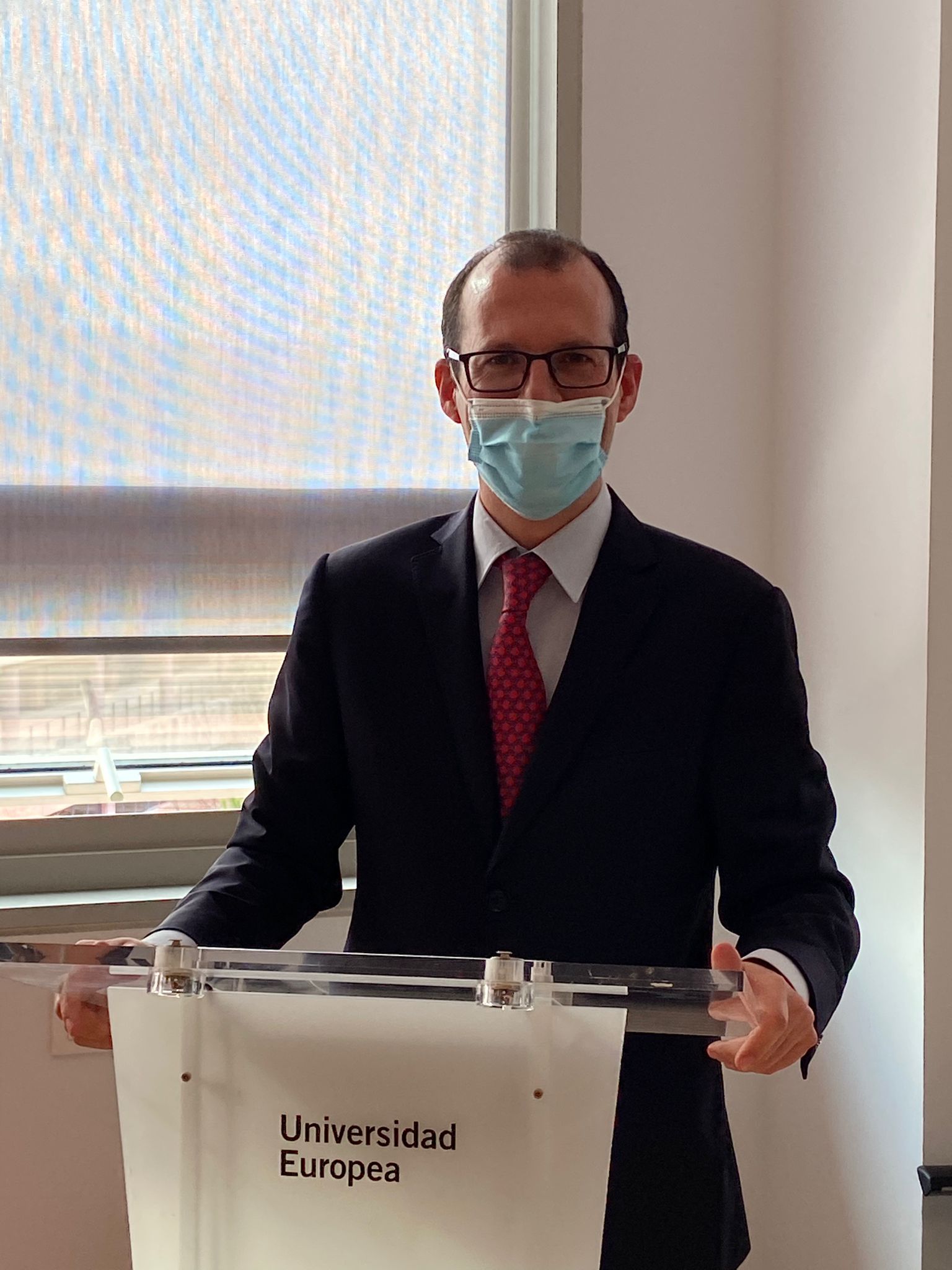 Dr. Gonzalo Pizarro