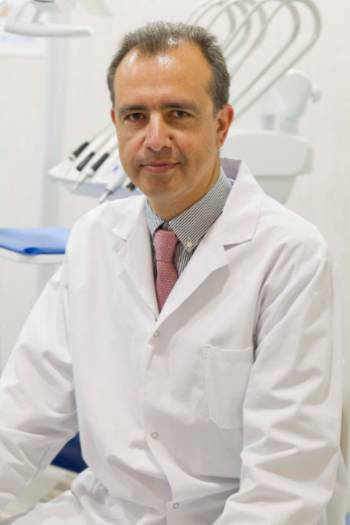 Dr_Javier_Arias